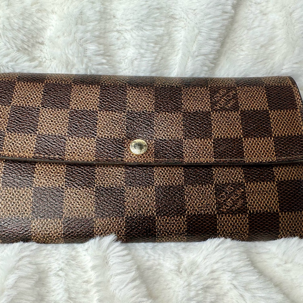 Louis Vuitton Damier Sara Wallet